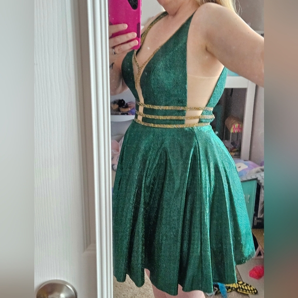 JVN Green and Gold Shoet Prom Dress Size 10 - Picture 12 of 13